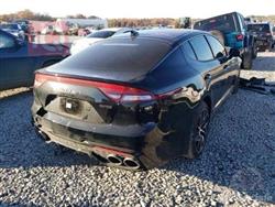 کیا ستینگەر